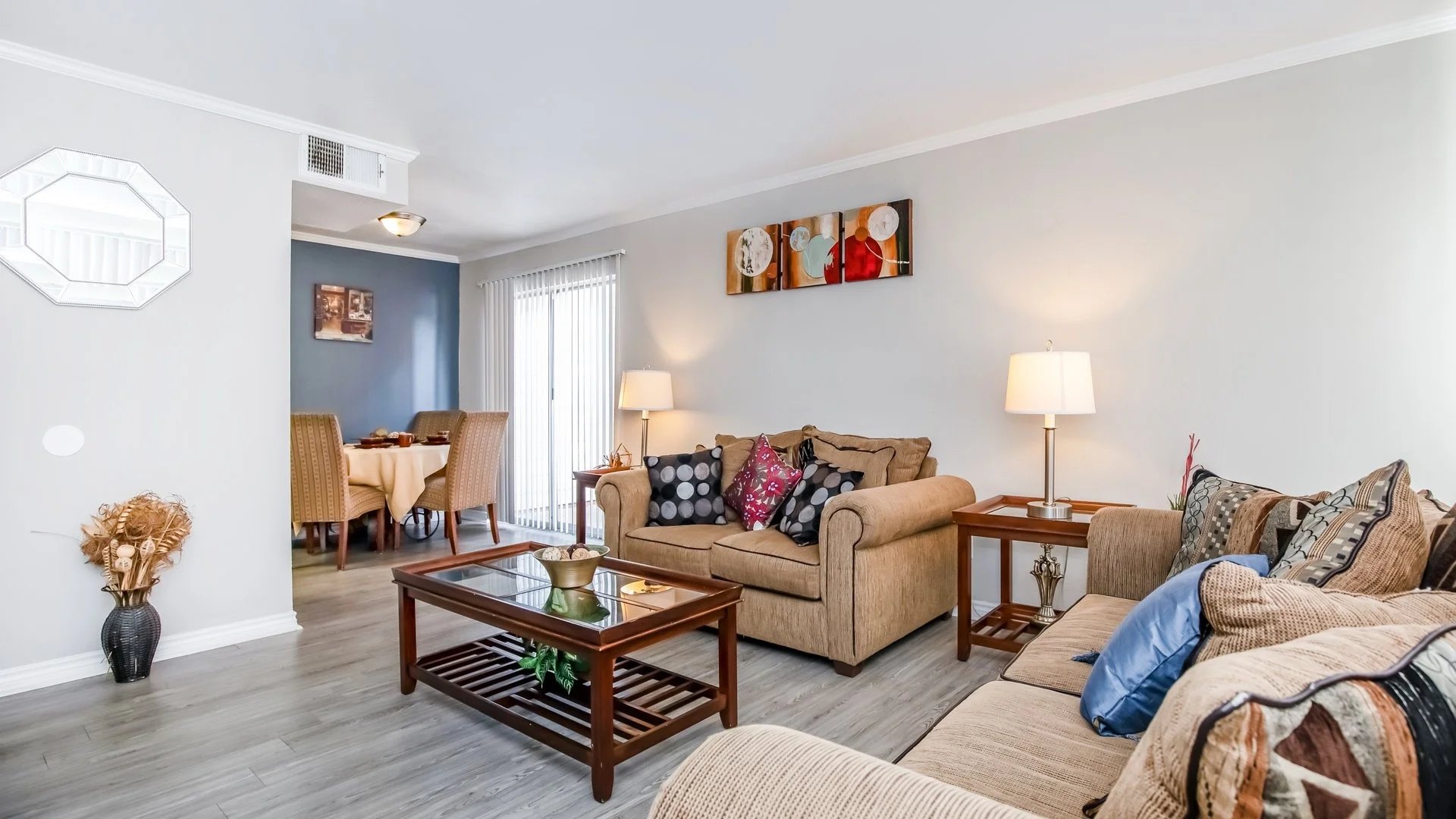 A living room at Lakeside Forest